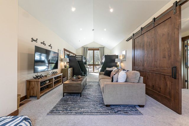 11585 China Camp Road, Truckee, CA 96161