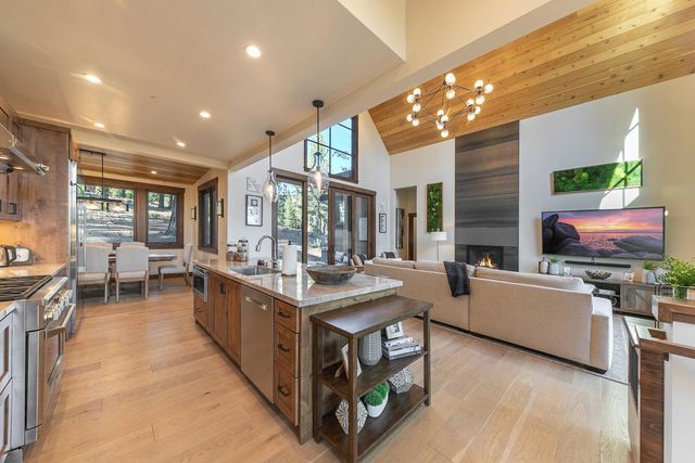 11585 China Camp Road, Truckee, CA 96161