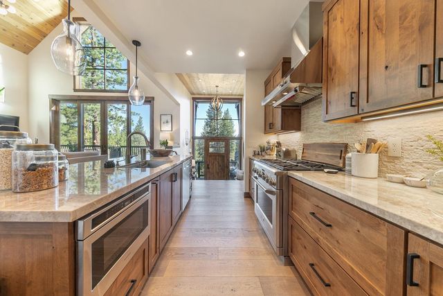 11585 China Camp Road, Truckee, CA 96161