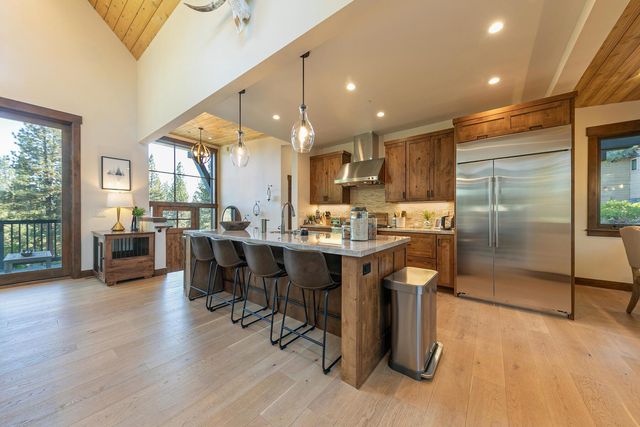 11585 China Camp Road, Truckee, CA 96161