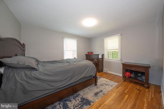 113 WALNUT HILL LN, Havertown, PA 19083