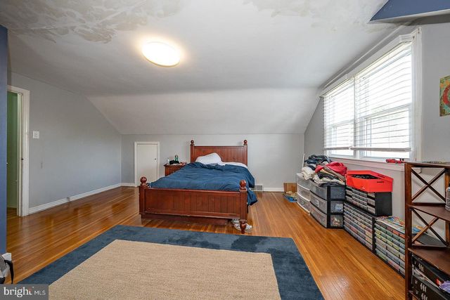 113 WALNUT HILL LN, Havertown, PA 19083