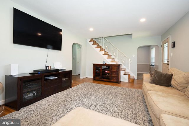 113 WALNUT HILL LN, Havertown, PA 19083