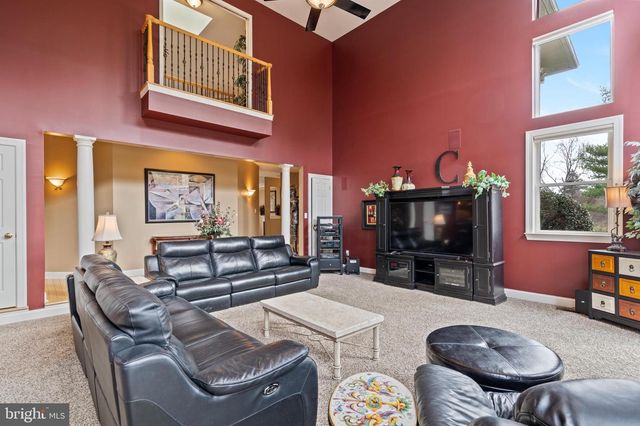 100 E HOLLAND RD, Holland, PA 18966