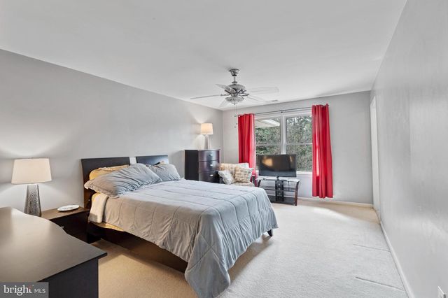 100 E HOLLAND RD, Holland, PA 18966