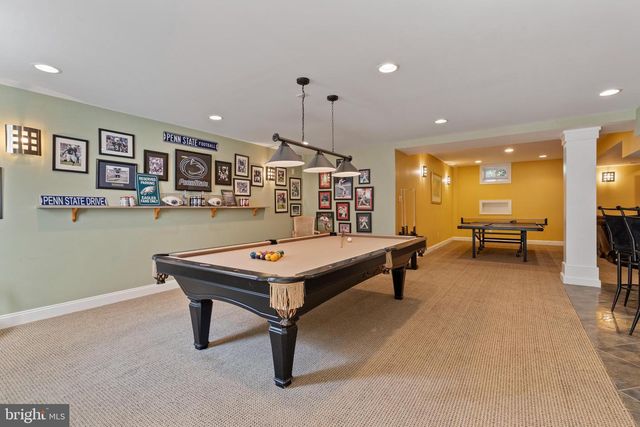 100 E HOLLAND RD, Holland, PA 18966