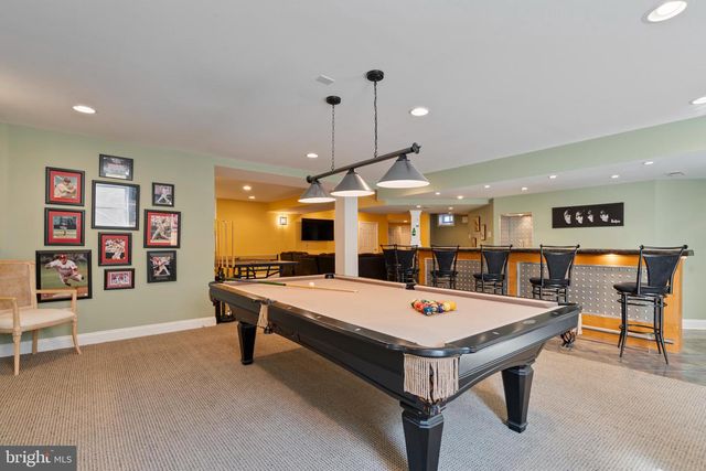 100 E HOLLAND RD, Holland, PA 18966