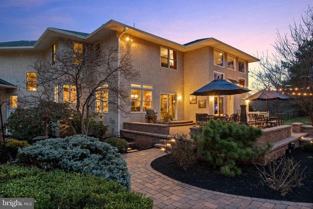 100 E HOLLAND RD, Holland, PA 18966