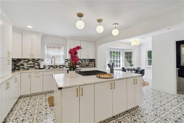 4909 Glenwhite Drive, Duluth, GA 30096