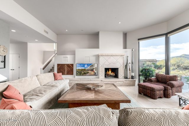 9914 E PALO BREA Drive, Scottsdale, AZ 85262