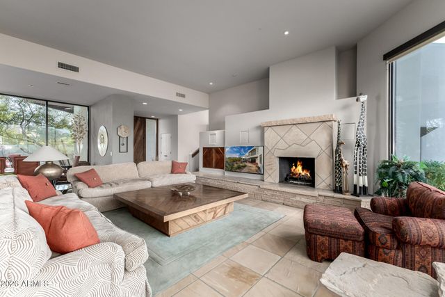 9914 E PALO BREA Drive, Scottsdale, AZ 85262