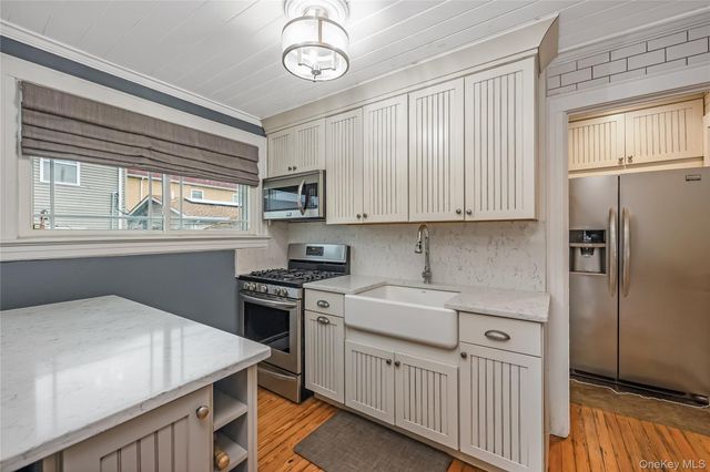 96 Oregon Street, Long Beach, NY 11561