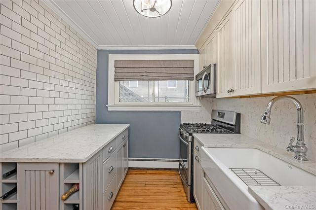 96 Oregon Street, Long Beach, NY 11561