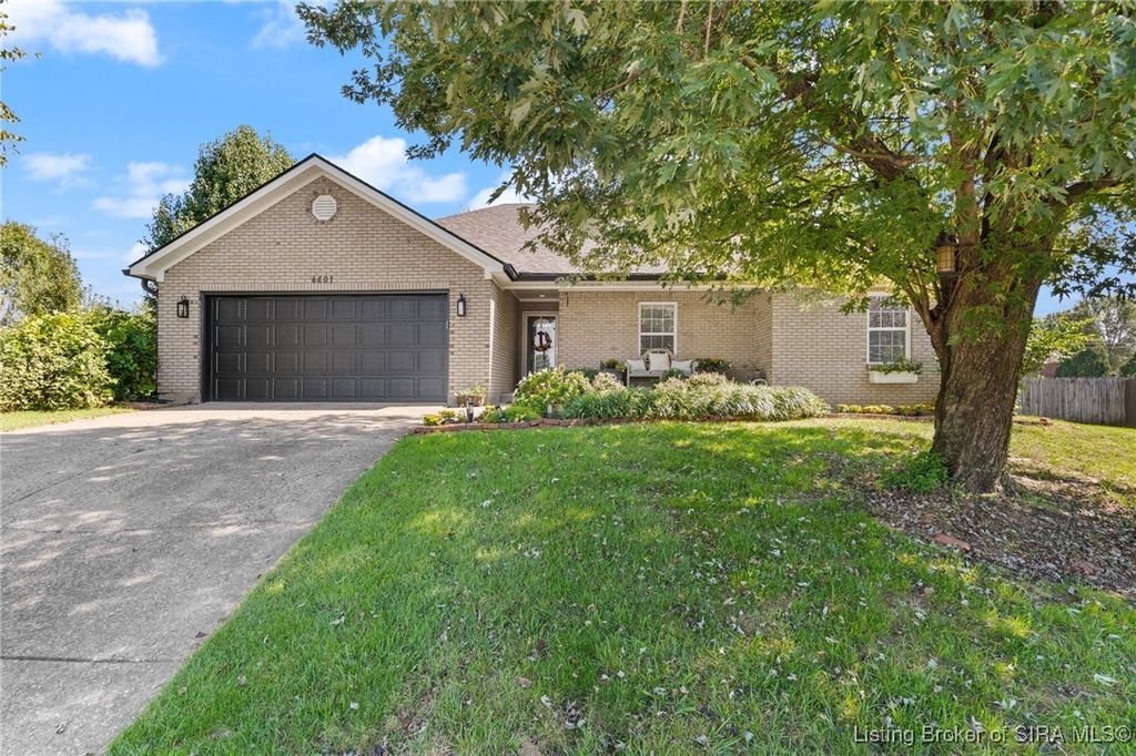 4401 Shale Court, Jeffersonville, IN 47130
