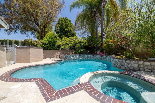 5710 Via Del Potrero, Yorba Linda, CA 92887
