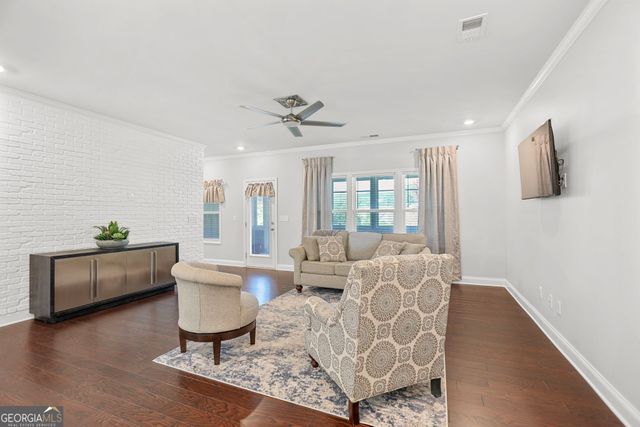 160 Maple Leaf Road, Sharpsburg, GA 30277