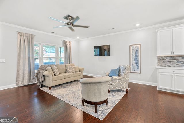 160 Maple Leaf Road, Sharpsburg, GA 30277