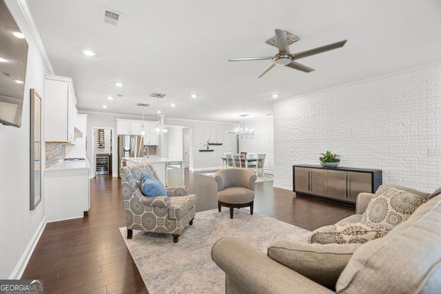 160 Maple Leaf Road, Sharpsburg, GA 30277