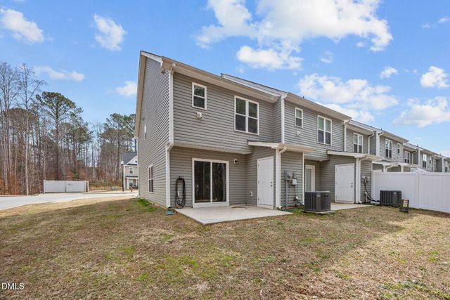 129 Longleaf Pine Street, Clayton, NC 27527