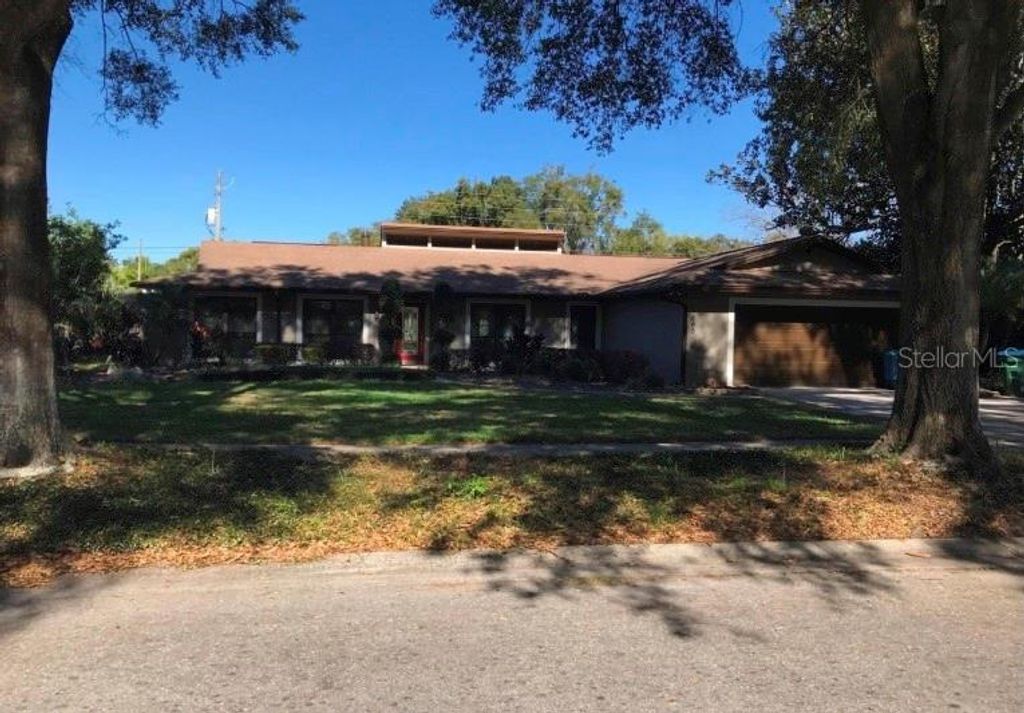 1665 KING ARTHUR CIRCLE, Maitland, FL 32751
