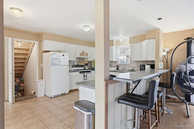 226 Roselawn Street, Algonac, MI 48001