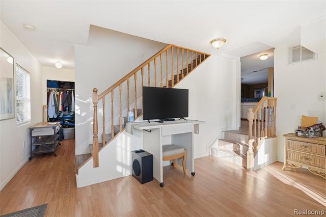 226 Roselawn Street, Algonac, MI 48001