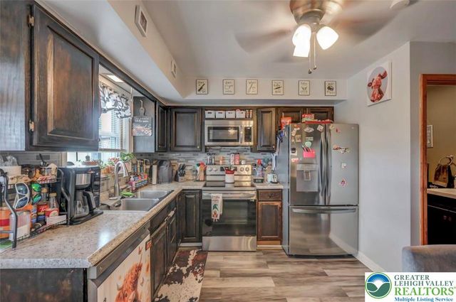 522 Lehigh Gap Street, Walnutport Boro, PA 18088