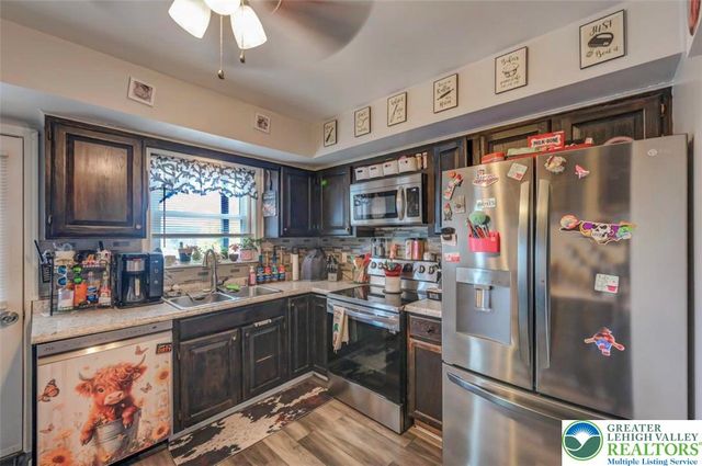 522 Lehigh Gap Street, Walnutport Boro, PA 18088