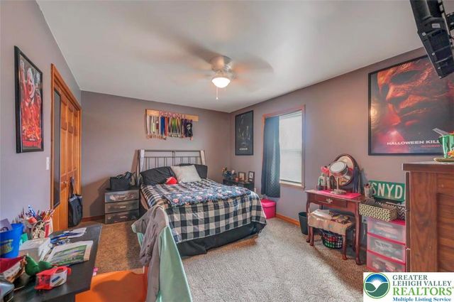 522 Lehigh Gap Street, Walnutport Boro, PA 18088