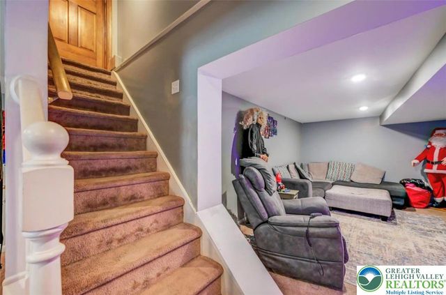 522 Lehigh Gap Street, Walnutport Boro, PA 18088