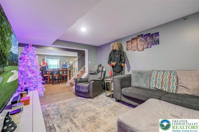 522 Lehigh Gap Street, Walnutport Boro, PA 18088