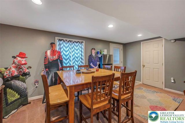 522 Lehigh Gap Street, Walnutport Boro, PA 18088