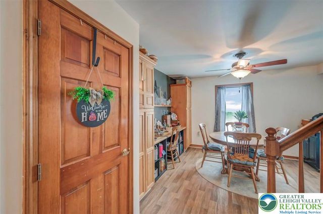 522 Lehigh Gap Street, Walnutport Boro, PA 18088