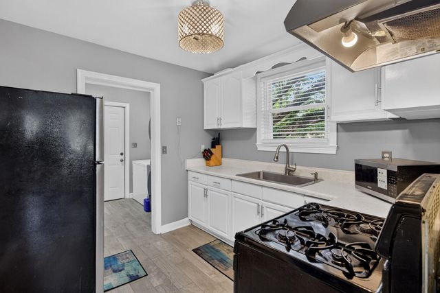 757 Longfellow Road, Charleston, SC 29407
