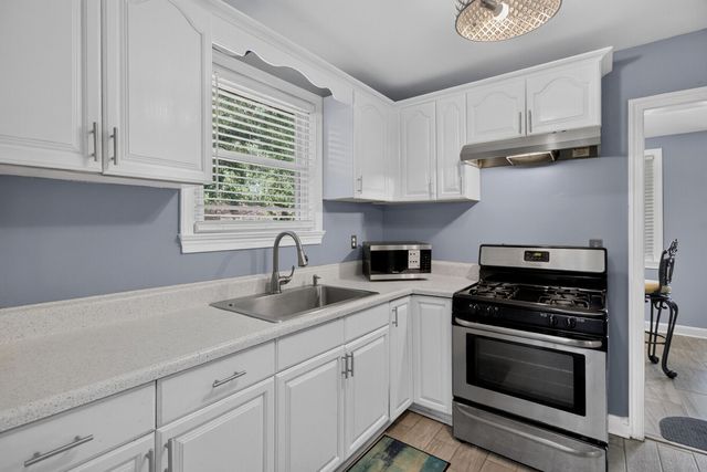 757 Longfellow Road, Charleston, SC 29407