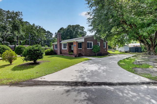 757 Longfellow Road, Charleston, SC 29407