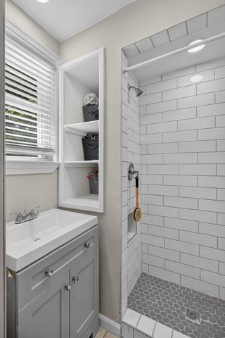 757 Longfellow Road, Charleston, SC 29407