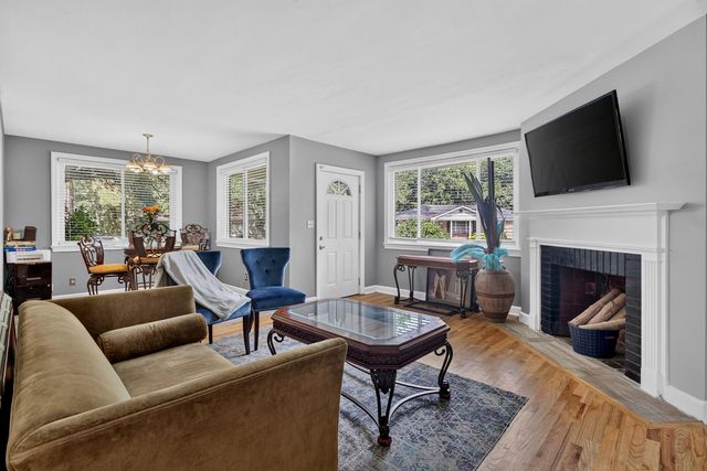 757 Longfellow Road, Charleston, SC 29407