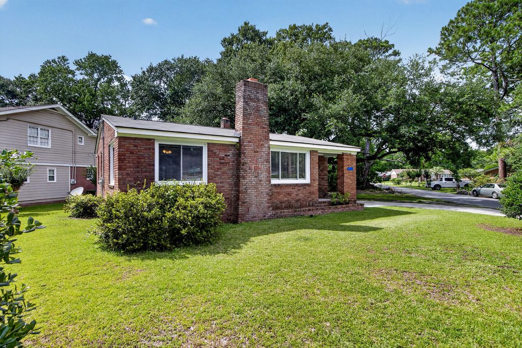 757 Longfellow Road, Charleston, SC 29407
