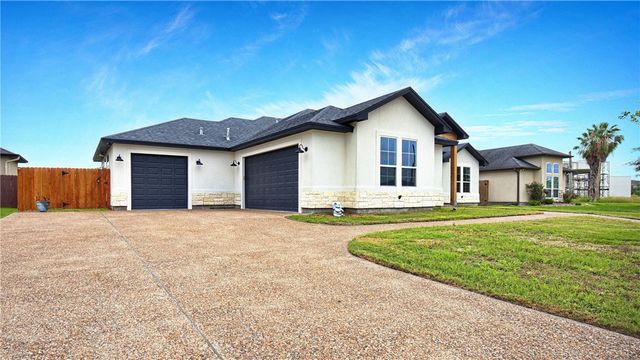 5426 Legends Dr, Corpus Christi, TX 78414