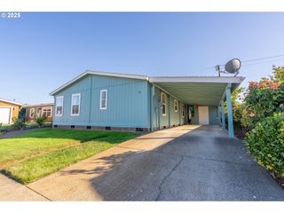 11105 Ne MAIN St 6, Donald, OR 97020