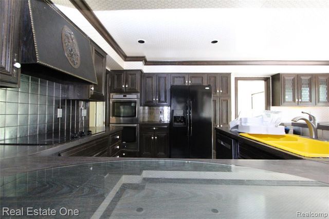 3317 Lone Pine Road, West Bloomfield, MI 48323