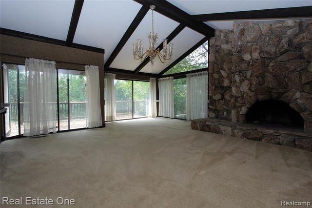 3317 Lone Pine Road, West Bloomfield, MI 48323