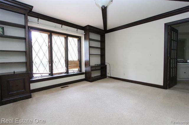 3317 Lone Pine Road, West Bloomfield, MI 48323