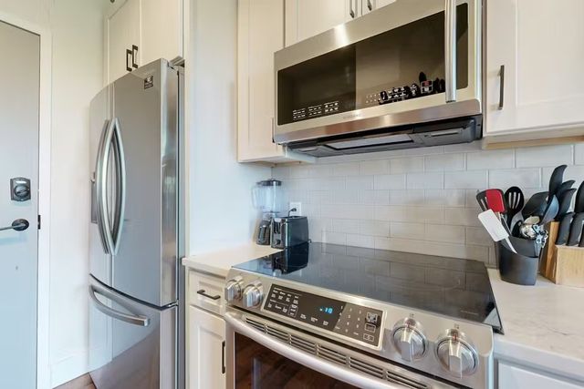 612 21st Ave N Apt 412, Nashville, TN 37203