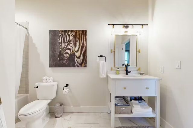 612 21st Ave N Apt 412, Nashville, TN 37203