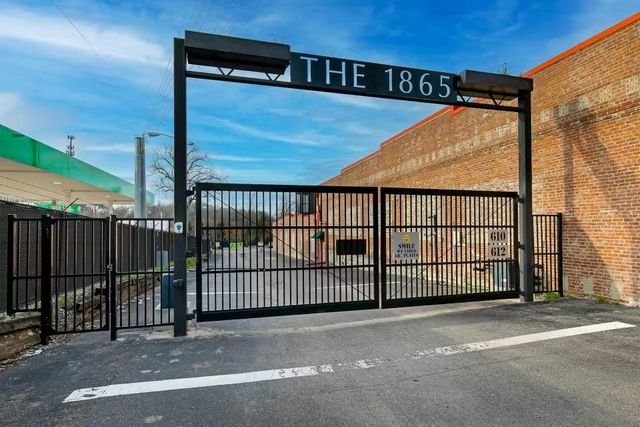 612 21st Ave N Apt 412, Nashville, TN 37203