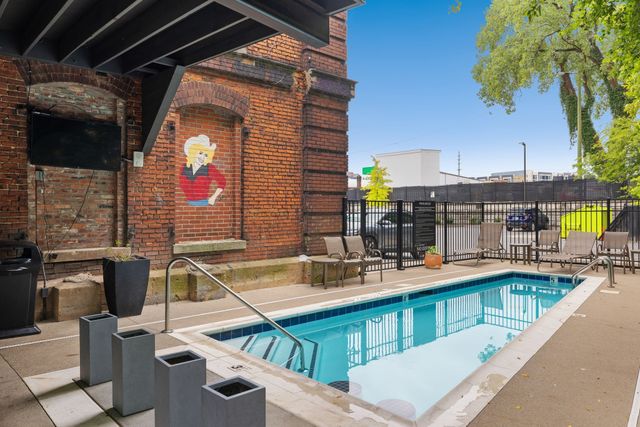 612 21st Ave N Apt 412, Nashville, TN 37203