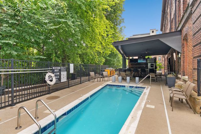 612 21st Ave N Apt 412, Nashville, TN 37203