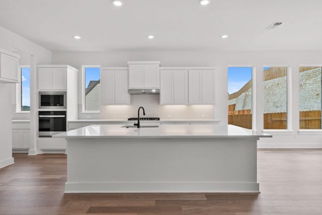 1627 Starry Night LN, Leander, TX 78641